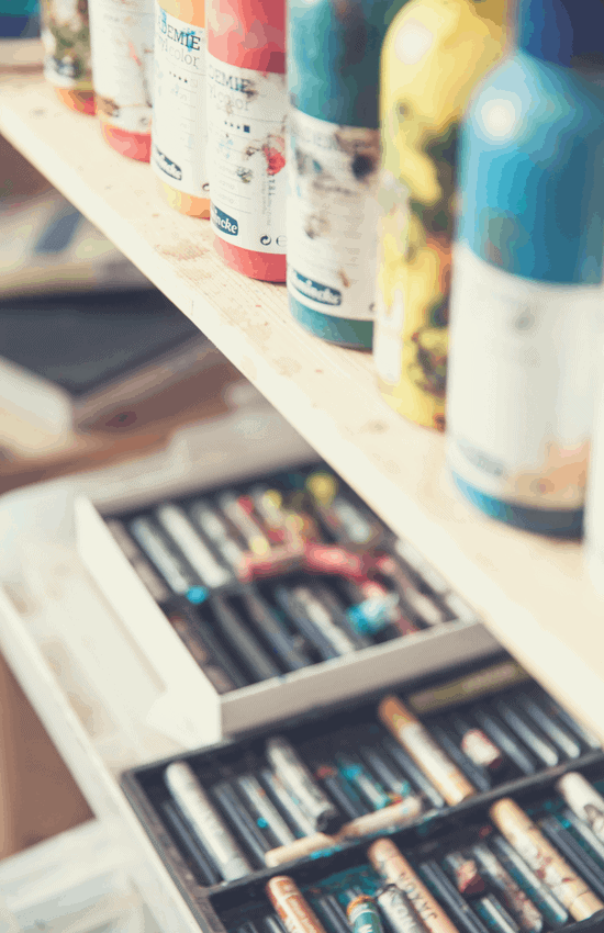 6 hobbies could boost your health_painting